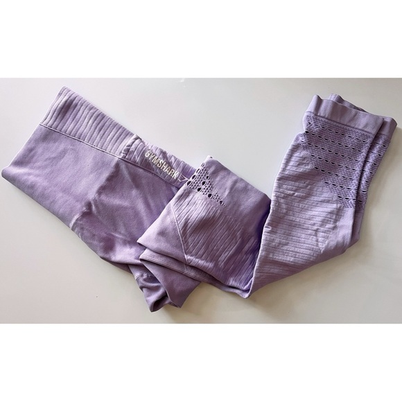 Gymshark • Eyelet Purple Gymshark Leggings - Picture 1 of 4